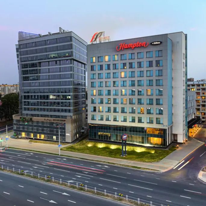 Трансфер Отель Hampton by Hilton город Минск - Аэропорт Минск